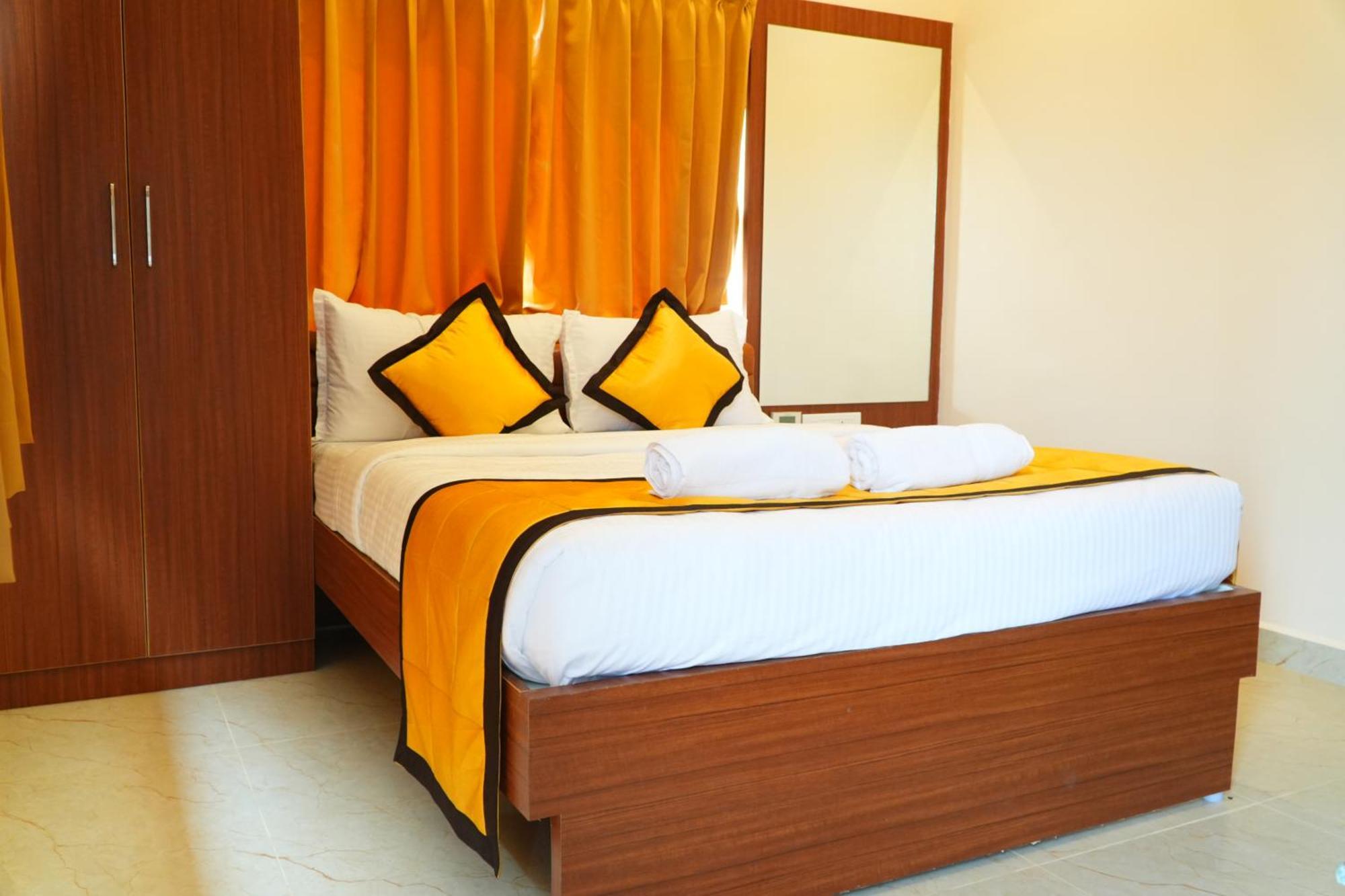 Uj Pallazzio - Business Class Luxury Hotel Tiruvannāmalai المظهر الخارجي الصورة