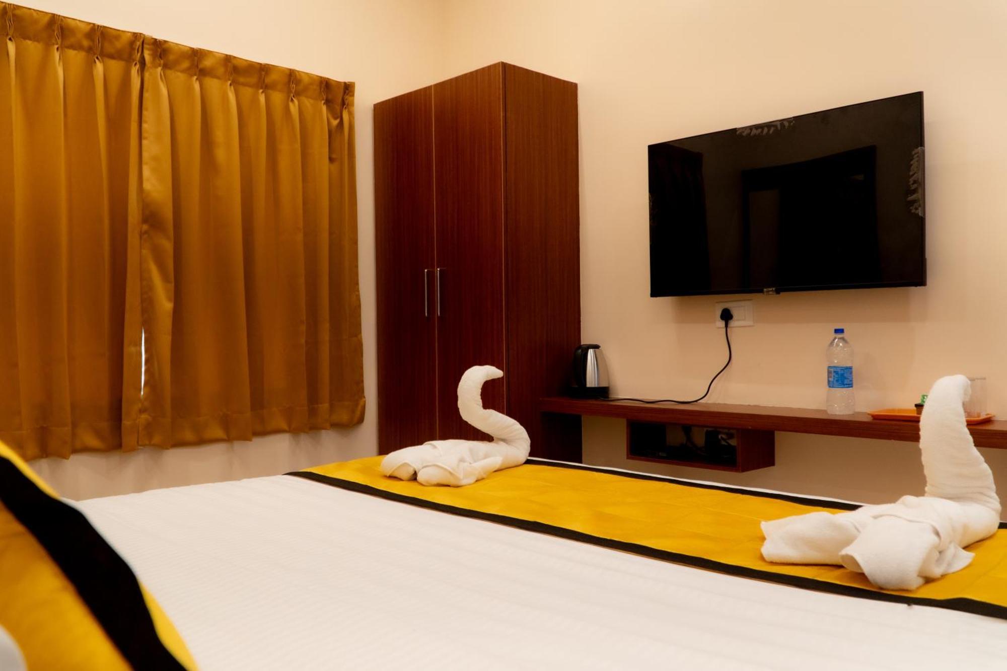 Uj Pallazzio - Business Class Luxury Hotel Tiruvannāmalai المظهر الخارجي الصورة