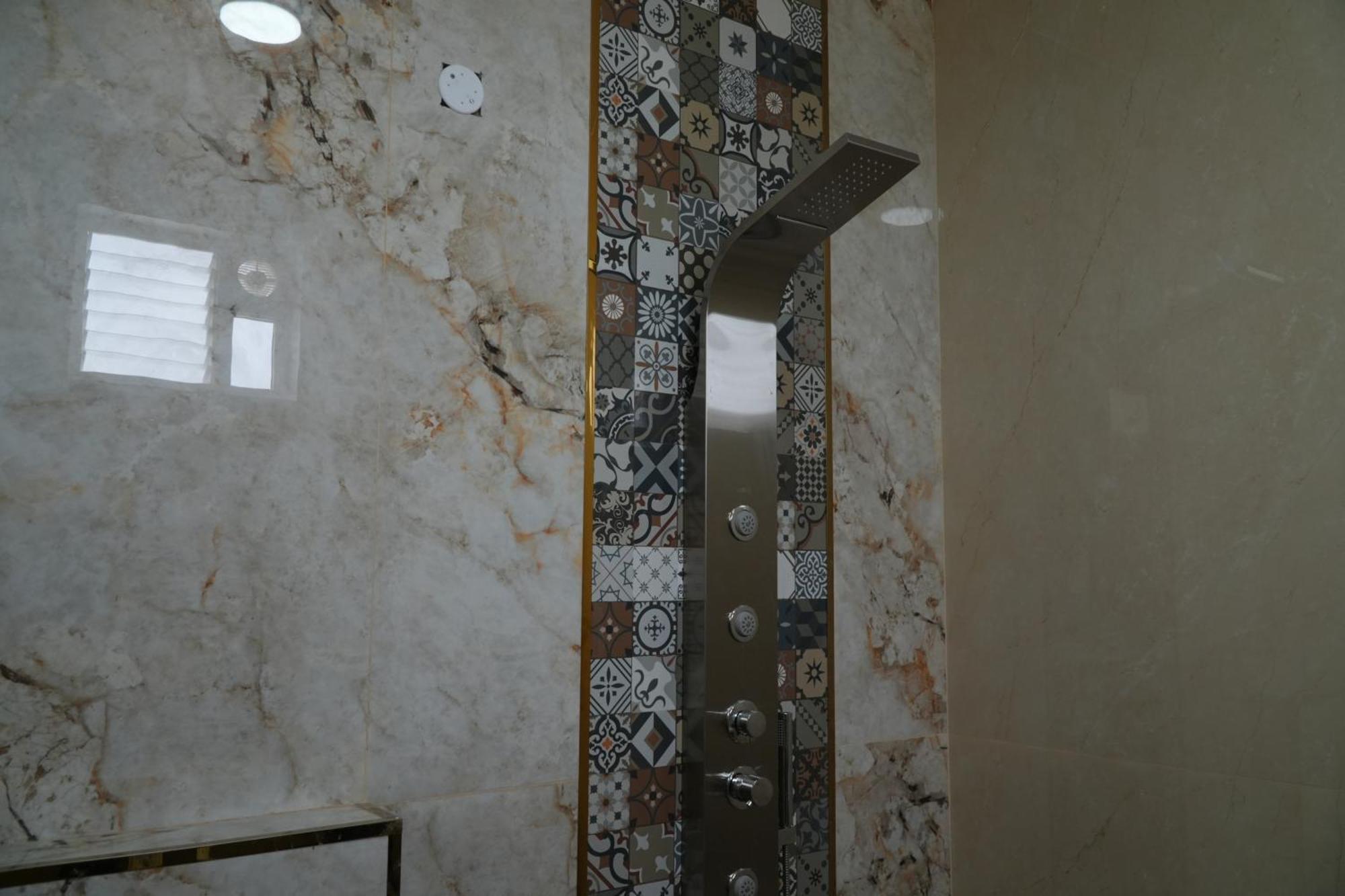 Uj Pallazzio - Business Class Luxury Hotel Tiruvannāmalai المظهر الخارجي الصورة