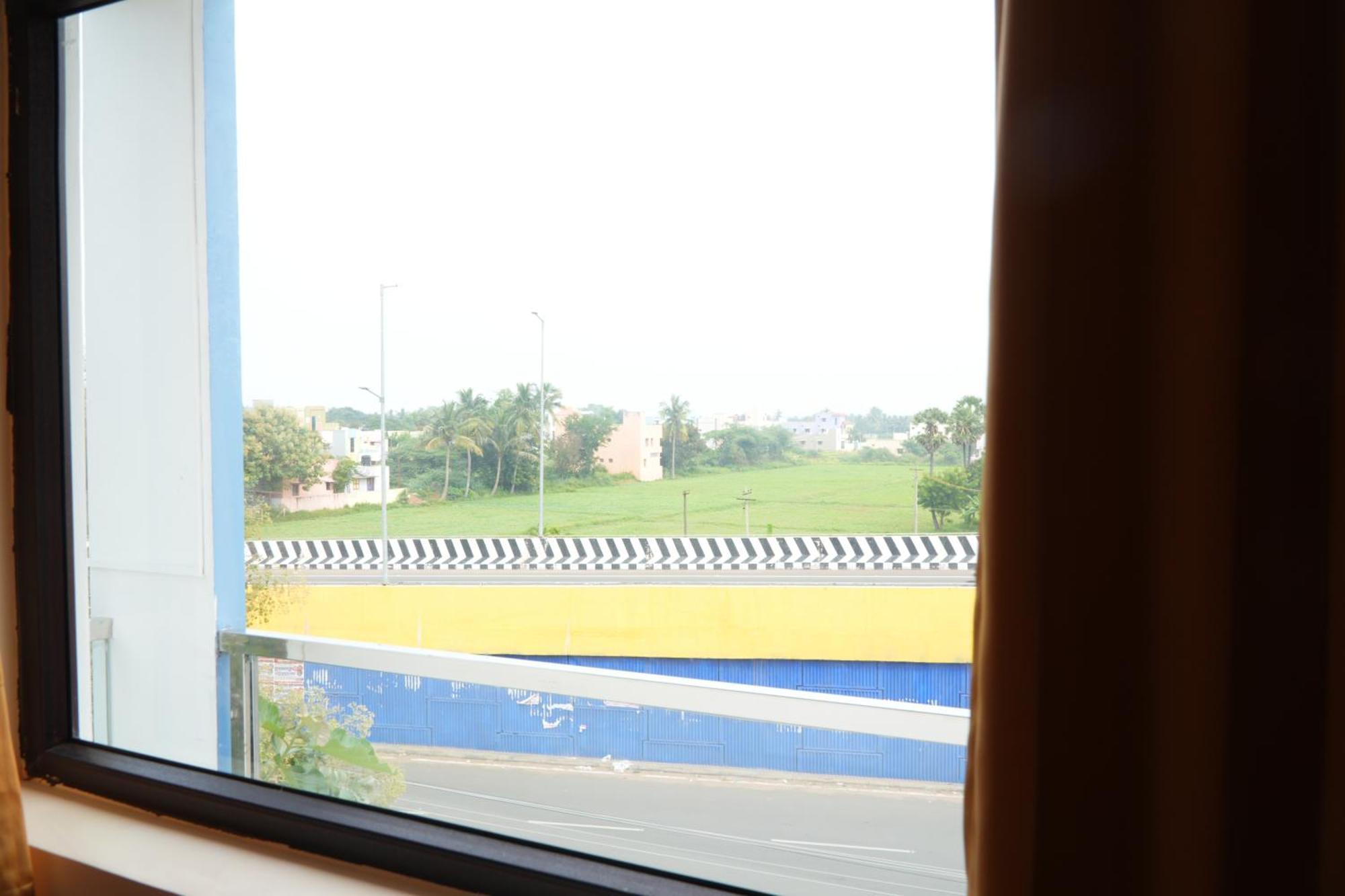 Uj Pallazzio - Business Class Luxury Hotel Tiruvannāmalai المظهر الخارجي الصورة